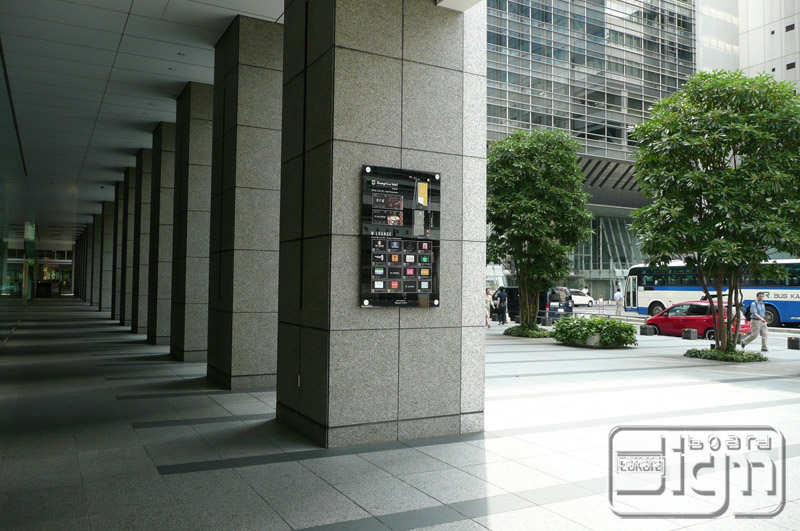 2011-09-02-marunouchi-001