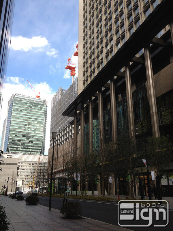 2012-03-27-marunouchi-001