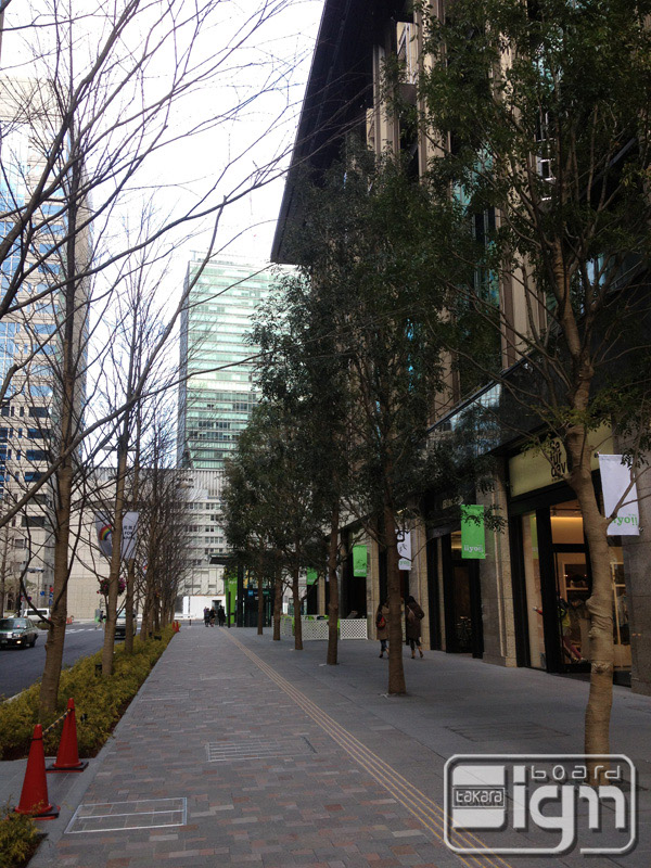 2012-03-27-marunouchi-002