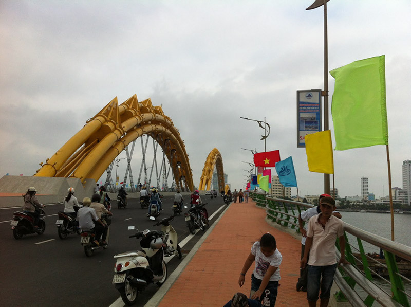 2013-04-15-da-nang-004